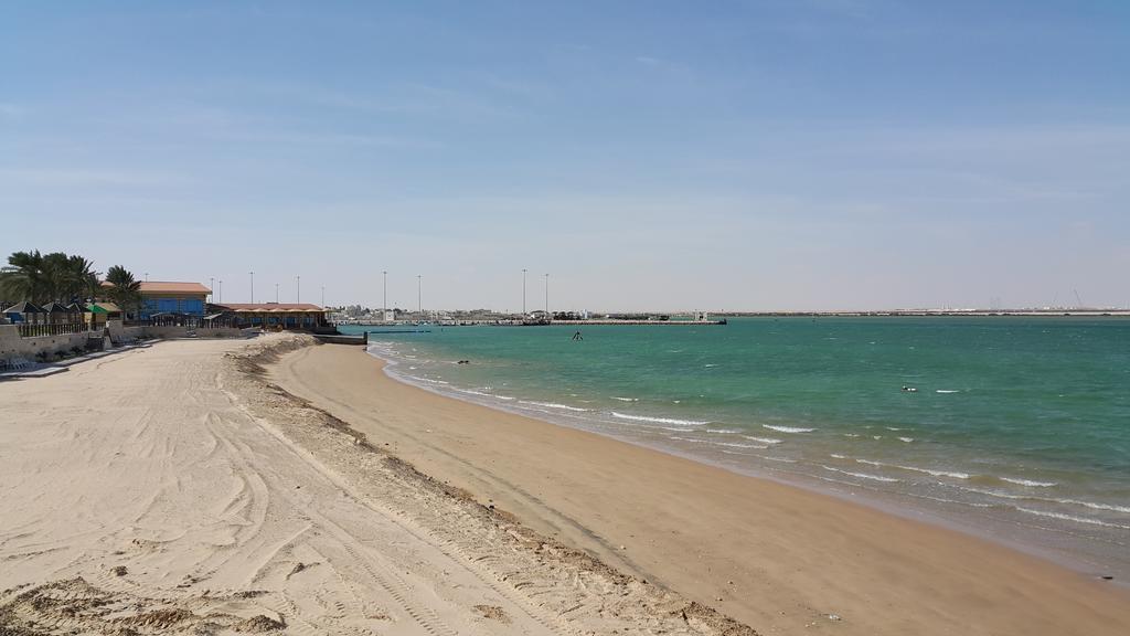 Tio Sea Resort Al Khor Buitenkant foto Al Khor Beach
