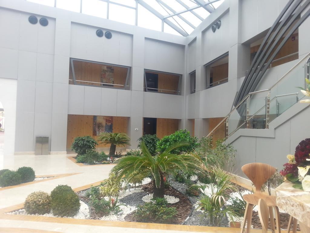 Tio Sea Resort Al Khor Buitenkant foto Interior of the hospital
