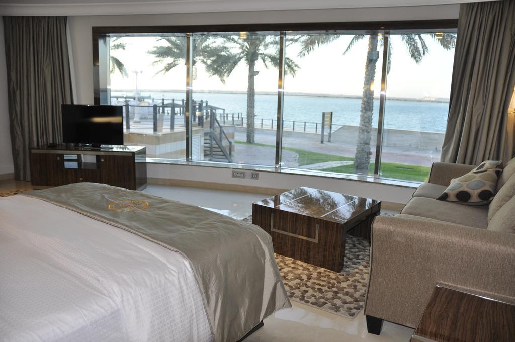 Tio Sea Resort Al Khor Buitenkant foto